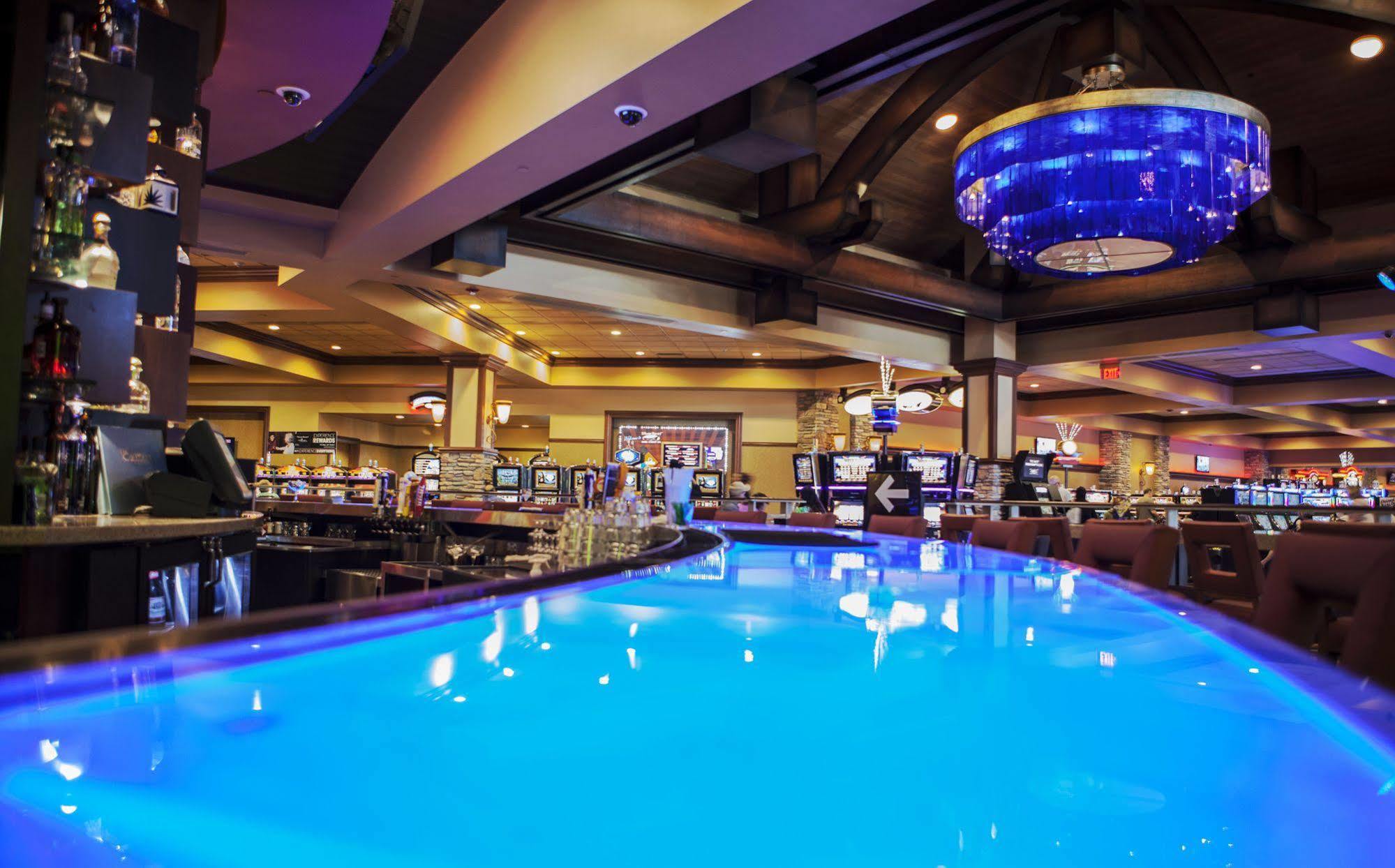 Silver Reef Casino Resort Ферндейл Экстерьер фото